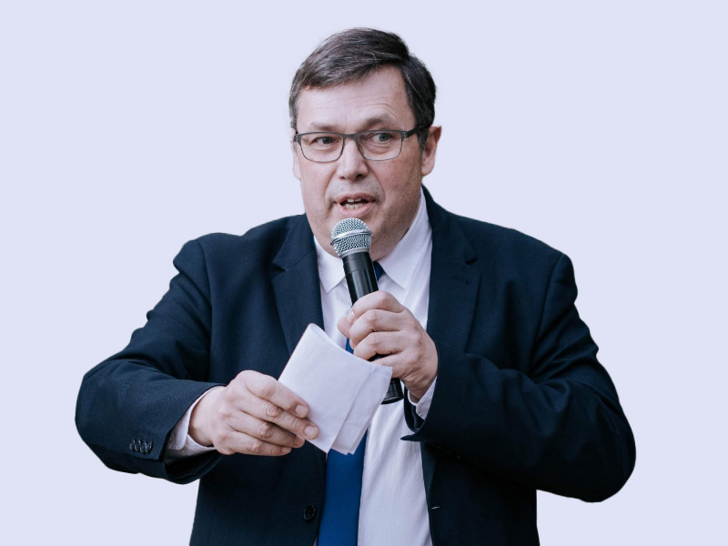 Martin K.